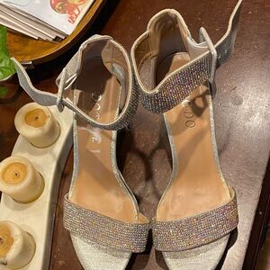 Elegant Silver Women's Heels with Glitter Straps 7